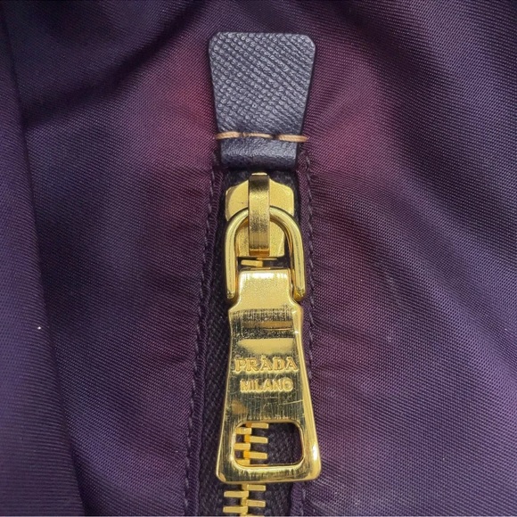 Authentic PRADA  Saffiano Purple Leather tote bag - Picture 7 of 15